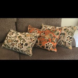 Decorative pillows!
